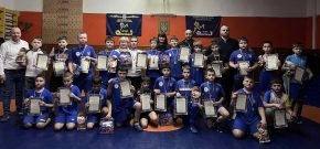 «Виховуємо покоління переможців»: Єфрем Лазарєв підтримав традиційний новорічний турнір із боротьби у Сумах