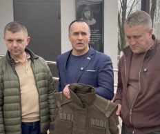 Володимир Поцелуєв: Медики Сум отримали бронежилети для безпечної роботи